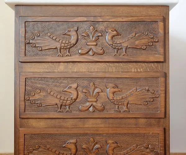 Thalatta Lägenhetshotell 3*